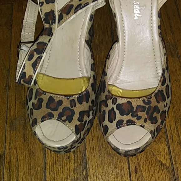 COPY - 👠 WET SEAL women's platform wedges size 7 - Picture 6 of 8
